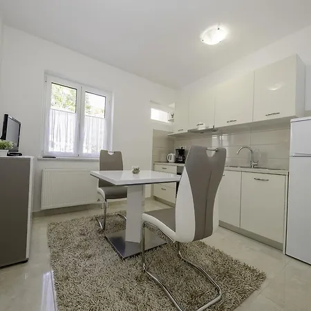 Apartmani Marica Beg Palit Exterior photo