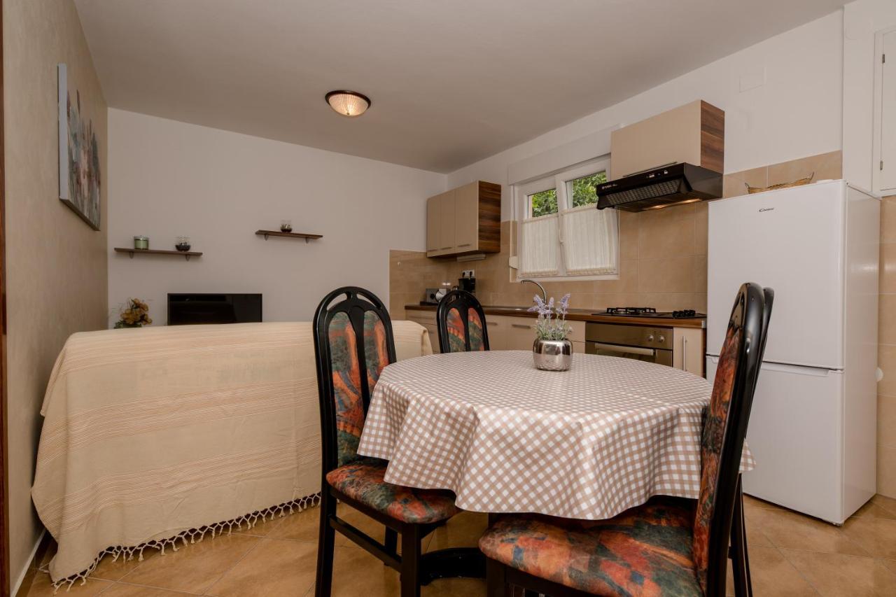 Apartment Apartmani Marica Beg Palit
