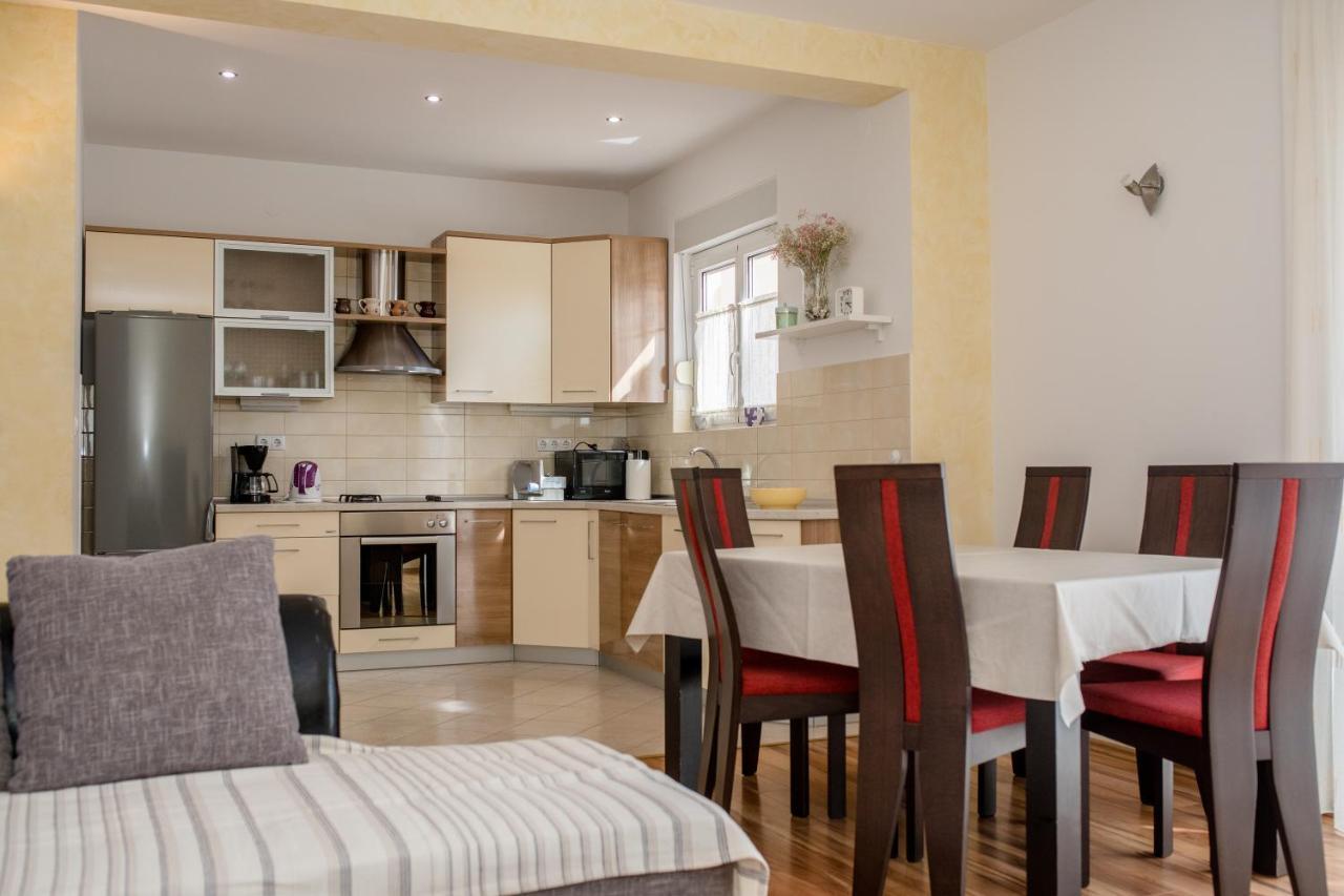 Apartment Apartmani Marica Beg *